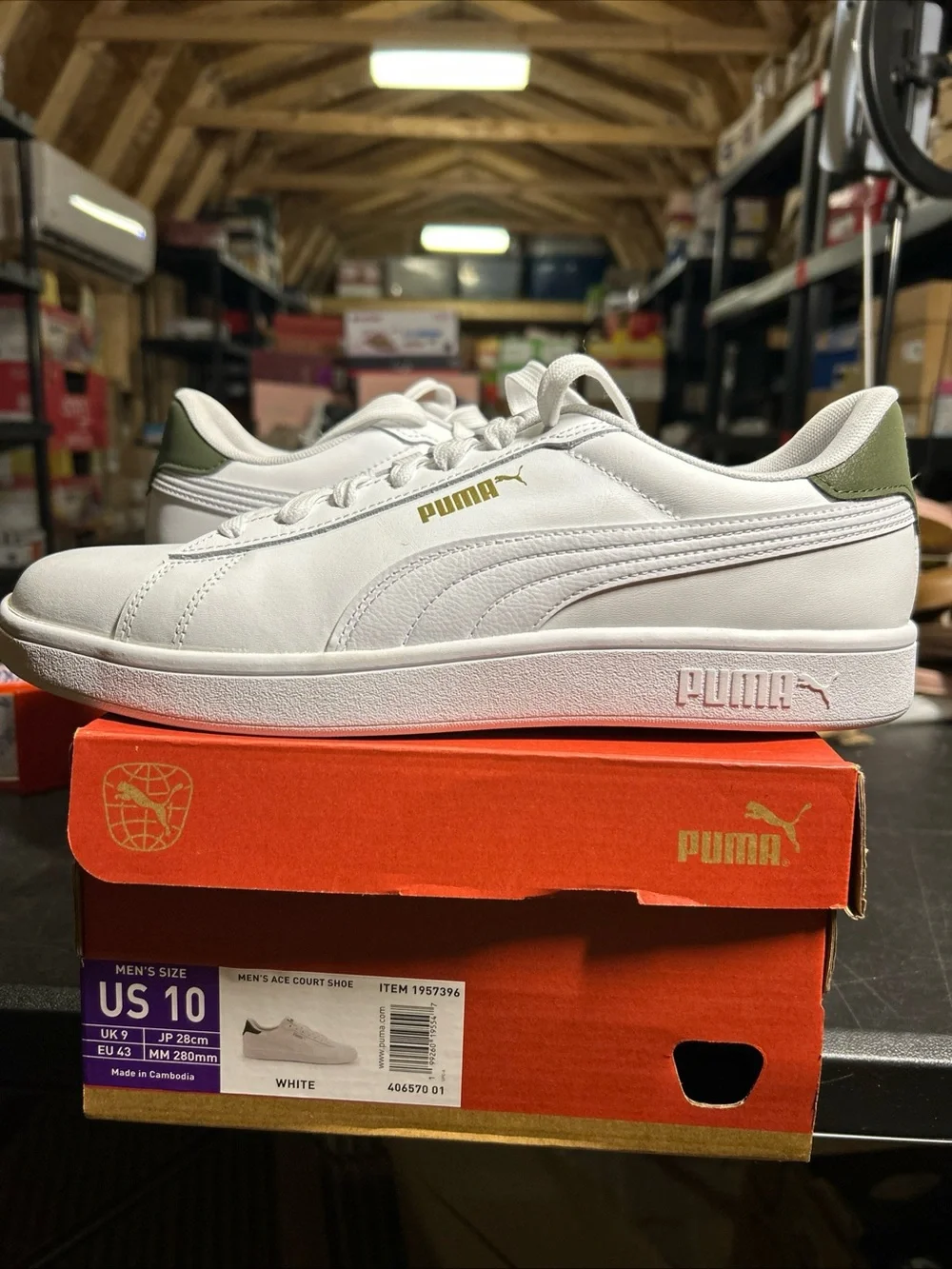 Puma Men’s Ace Court White Leather Sneakers with Olive Heel Tab Size 10